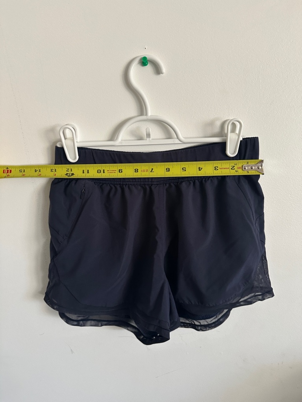 Lulu Lemon Women's Reversible Navy Athletic Shorts - Picture 7 of 9